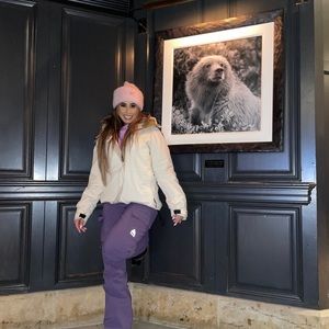 Meet your Posher, Crystal